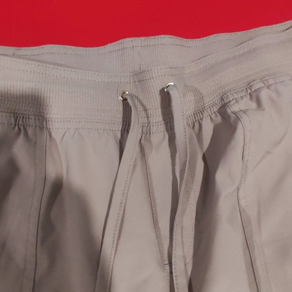 Tommy Hilfiger lightweight cargo pants for woman size L - Picture 3 of 8